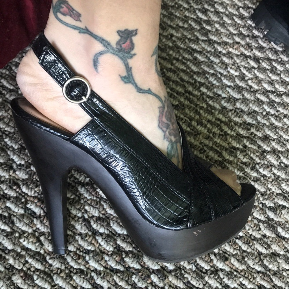 Qupid Platform Heels - image 5